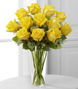 12 Yellow Roses Arranged